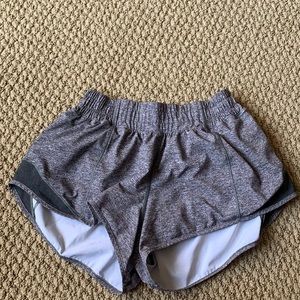 Gray hotty hot shorts 2.5 size 4
